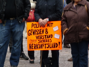 Protest gegen Asylrechtsverschärfung in Stuttgart.